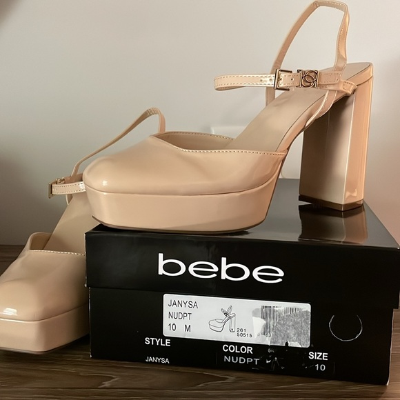 Bebe Janysa Platforms Size 10 Nude Patent Leather Square Toe Chunky Block Heel - Picture 3 of 10